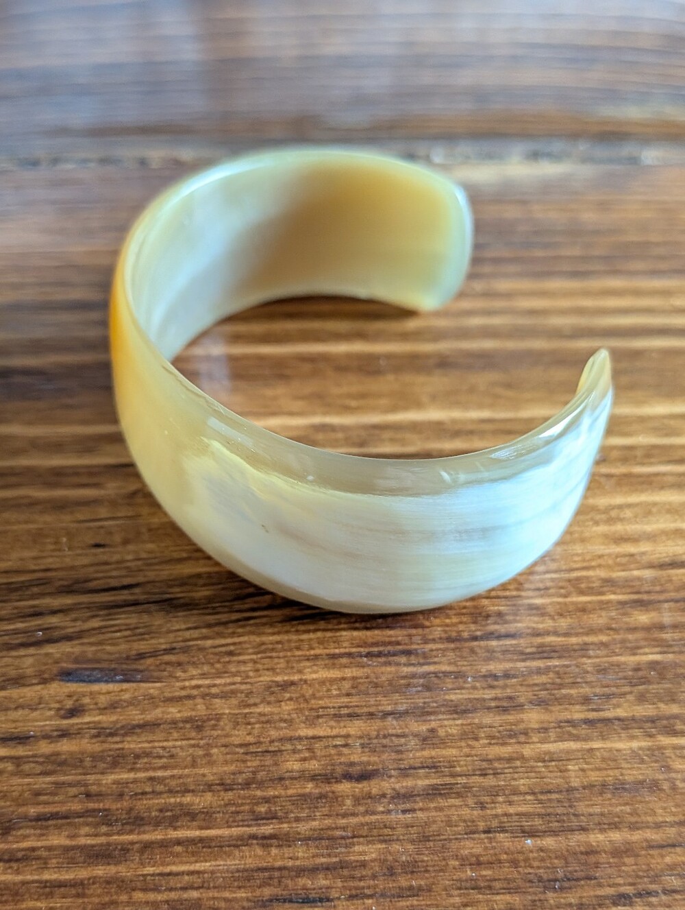 Boho Tan & Cream Resin Marbled Bangle Bracelet